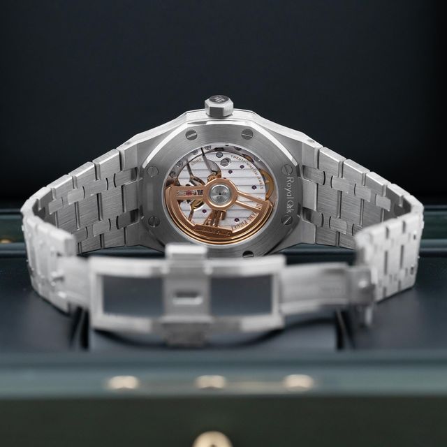 Audemars Piguet Royal Oak 15550ST.OO.1356ST.08 Image 4
